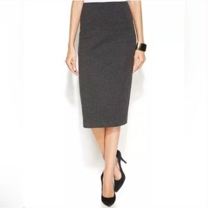 NWOT Vince Camuto dark gray pencil skirt - size xs